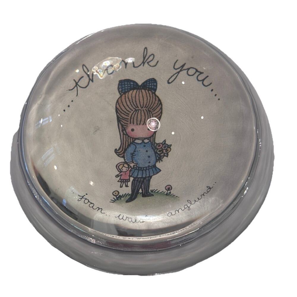 1973 Joan Walsh Anglund Glass Dome Paperweight Friendship "Remember Me" 3" Wide